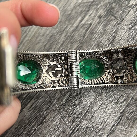 Gucci new!
Crystal-embellished Sterling-silver Bracelet - Green Sz 16 - Picture 13 of 14